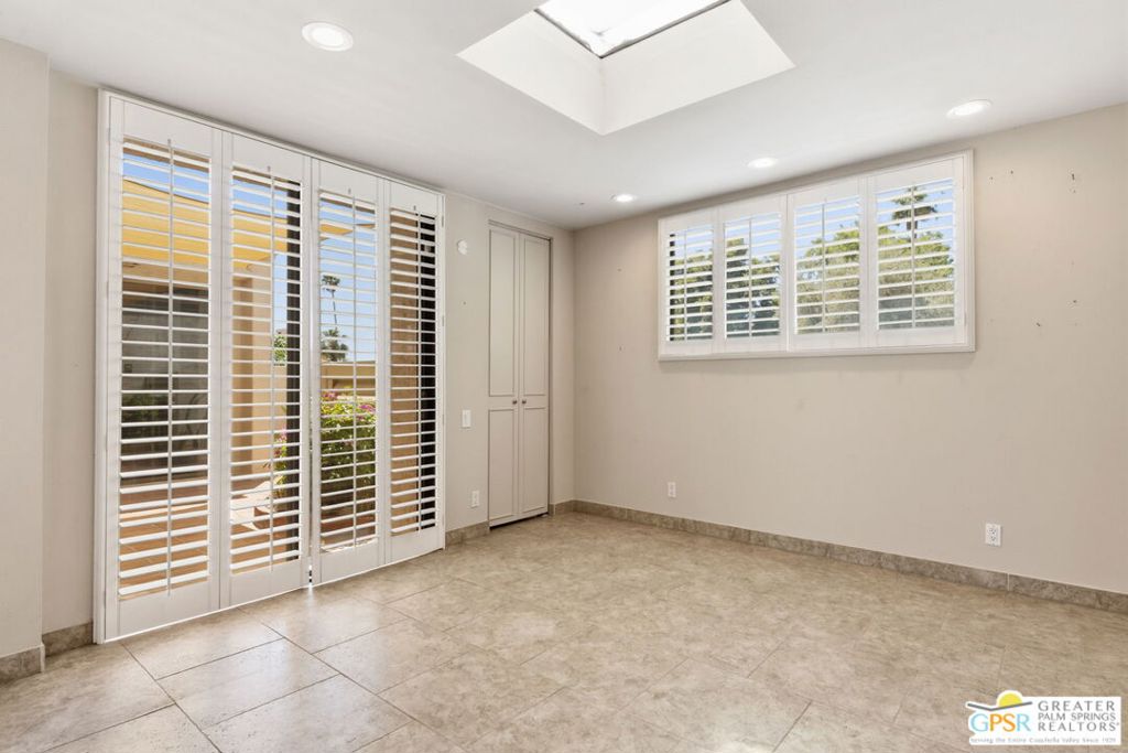 143 Desert West Drive
