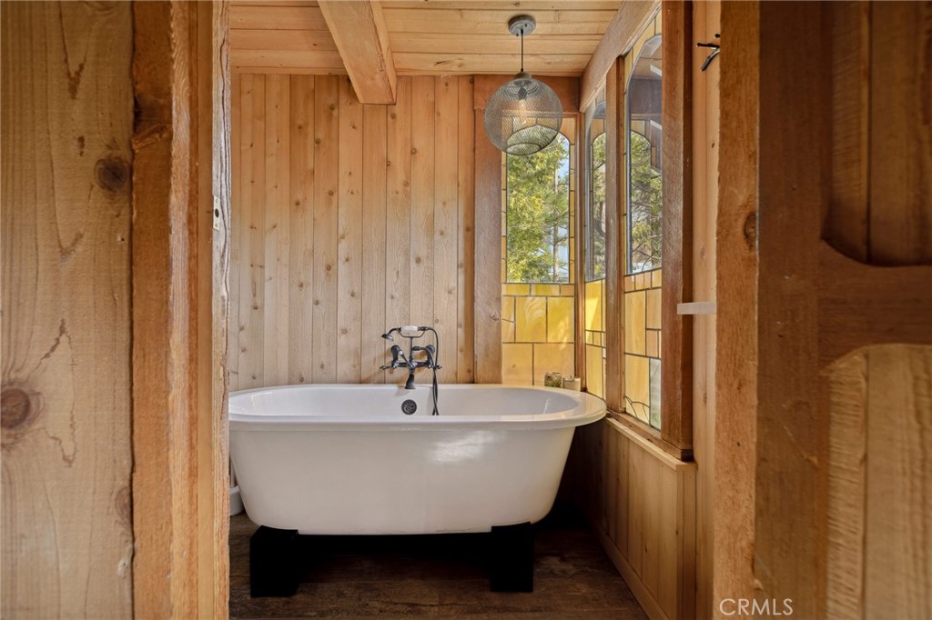 Arrowhead Woods (AWHW) - Residential