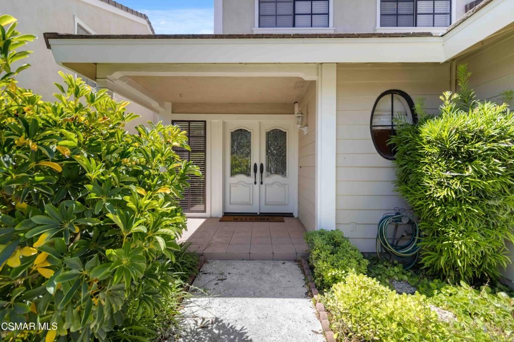 3042 Winding Lane