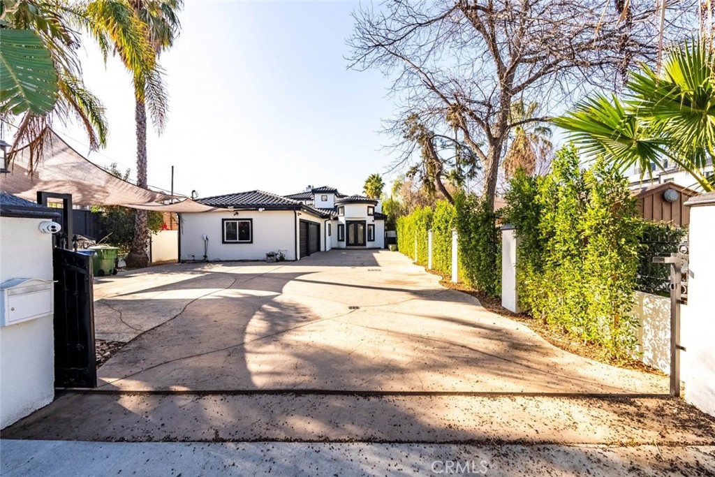 5157 Avenida Oriente