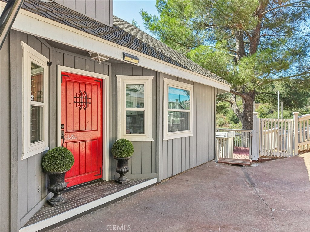 16908 Hillside Drive