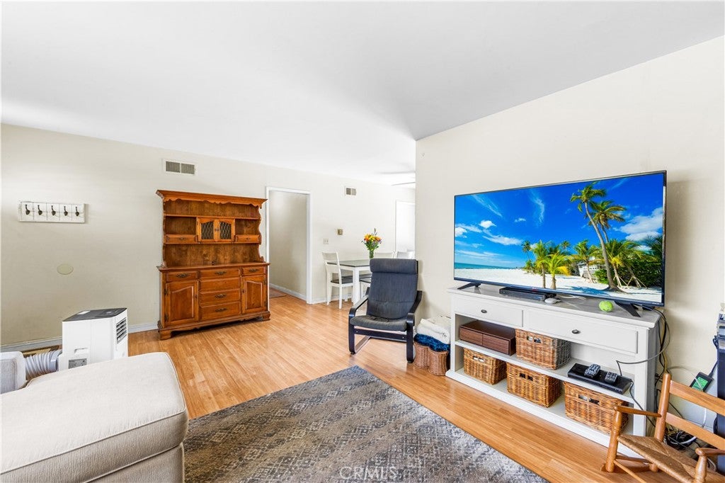 5652 Harold Pl, Huntington Beach CA 92647 - Photo 7