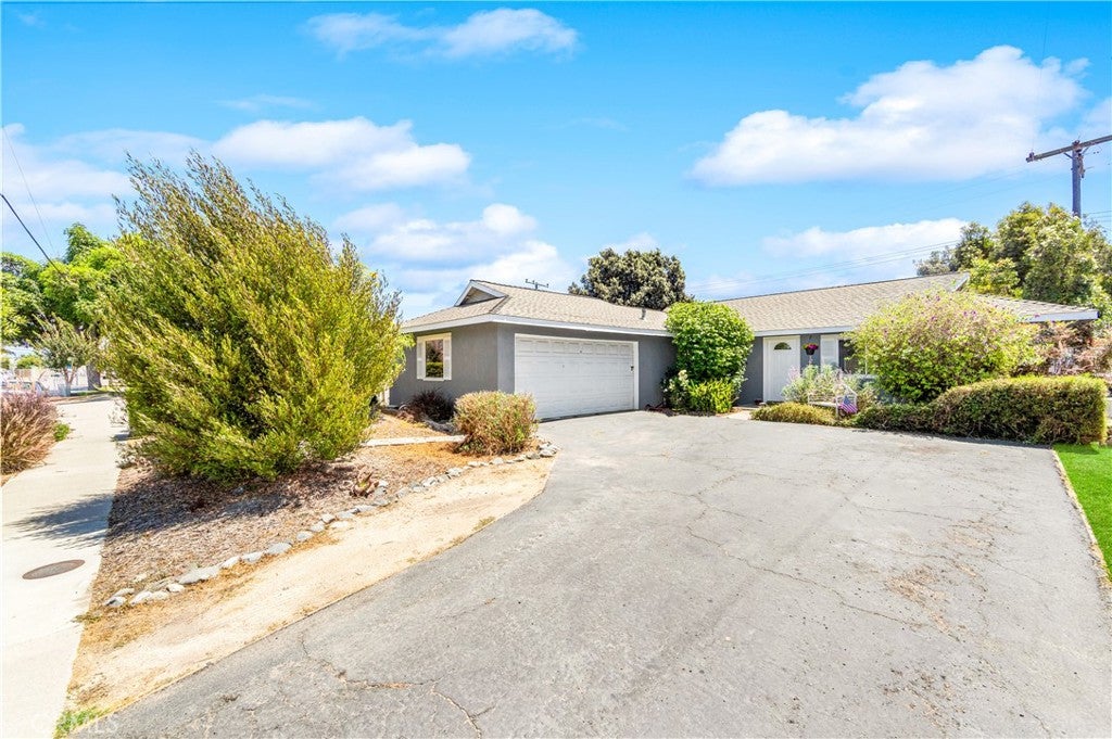 5652 Harold Pl