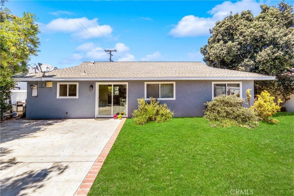 5652 Harold Pl, Huntington Beach CA 92647 - Photo 40