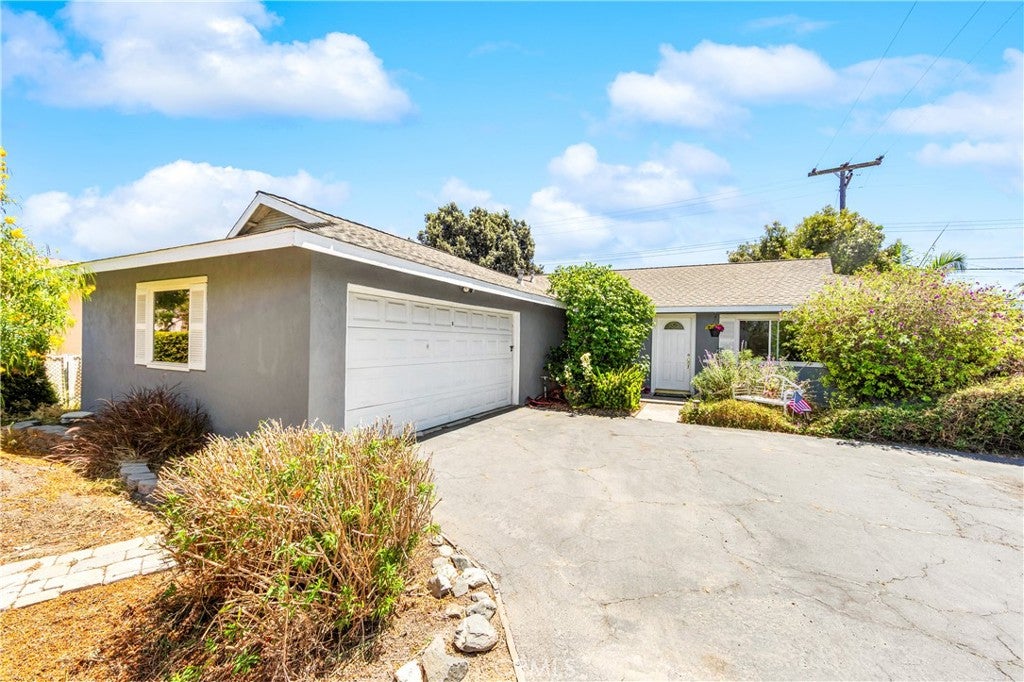 5652 Harold Pl