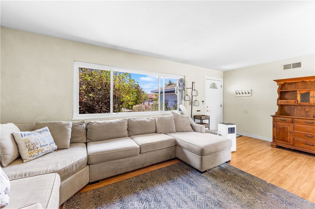 5652 Harold Pl, Huntington Beach CA 92647 - Photo 8