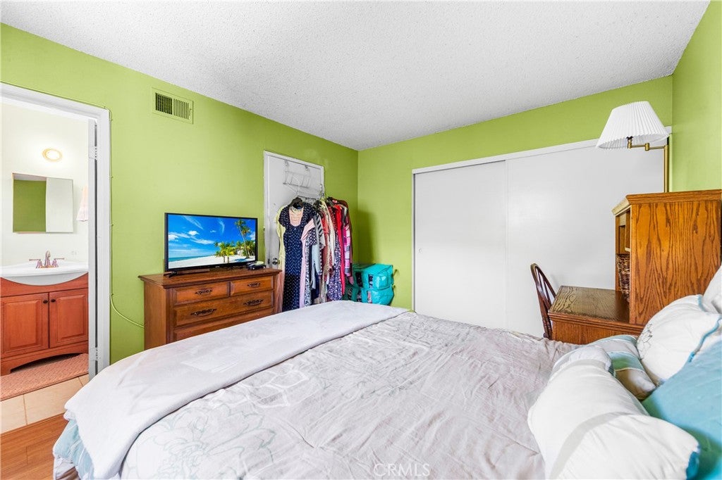 5652 Harold Pl, Huntington Beach CA 92647 - Photo 32