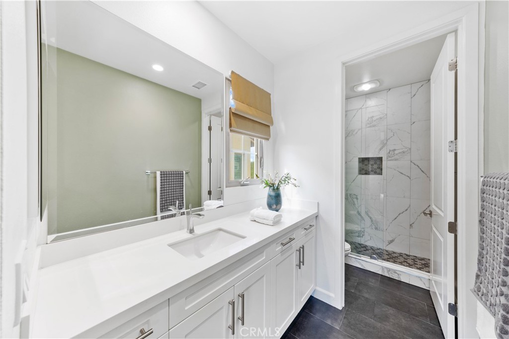 Varenna (OHVAR) - Residential