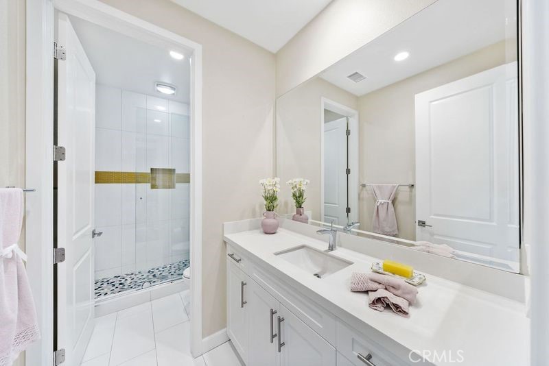 Varenna (OHVAR) - Residential