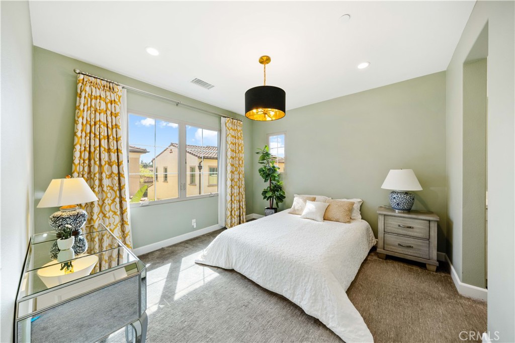 Varenna (OHVAR) - Residential