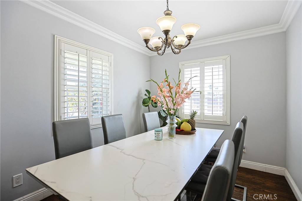 313 E 11th
