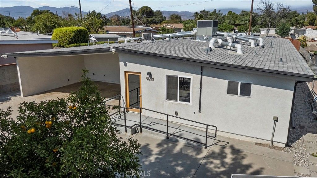 Photo of 9600 Amboy Avenue, Pacoima, CA 91331 (MLS # SR25149451)