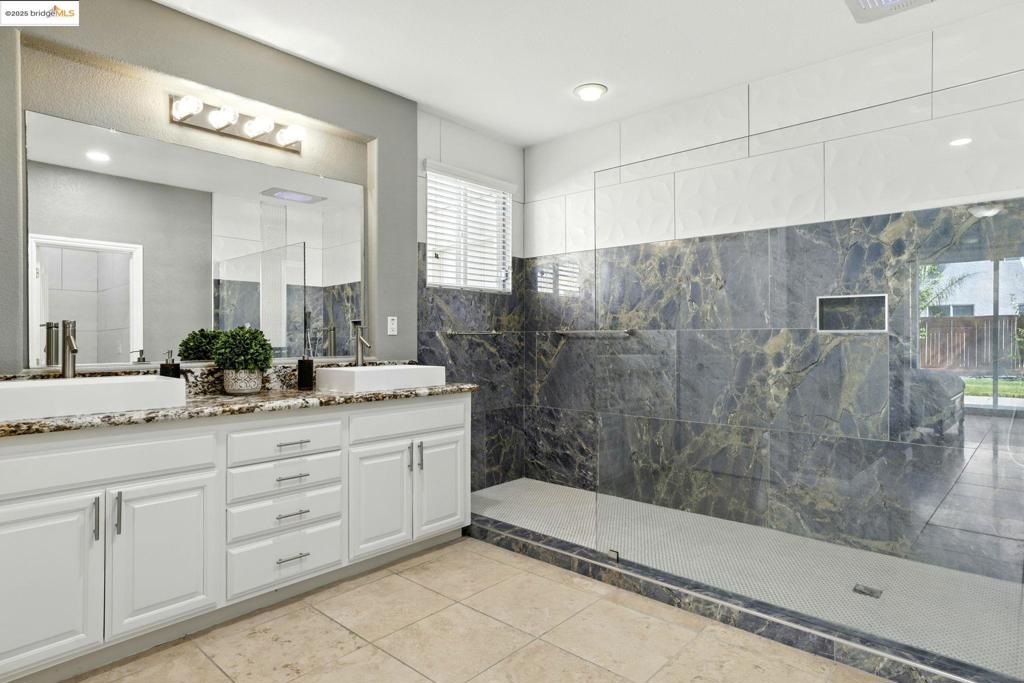 NATOMAS AREA - Residential