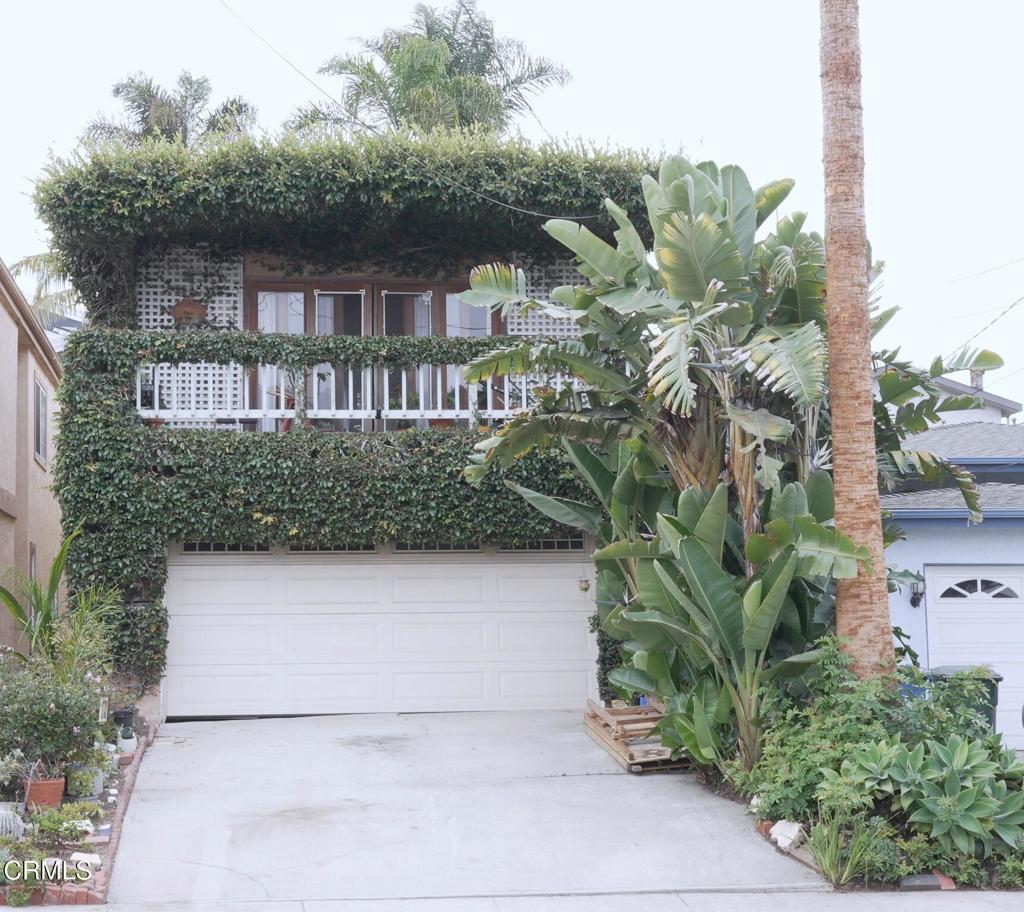Located in the much sought after Golden Hills neighborhood of Redondo Beach, this three bedroom, two bathroom home is waiting for someone to re-imagine it. Two bedrooms and one full bathroom highlight the entry level of this two story property. A laundry area is located in the attached garage. Once upstairs, a large primary bedroom along with a full bathroom is situated near the rear of the home. The kitchen sits parallel to an ample sized dining area which opens up onto a large living room which boasts vaulted ceilings and a beautiful fireplace. Walk out onto the balcony through the living room and enjoy spectacular views of the Southern California mountains and the city below.. Do not miss this chance to own a slice of the beach lifestyle that embodies California living at its best. Owner passed away on property from natural causes.