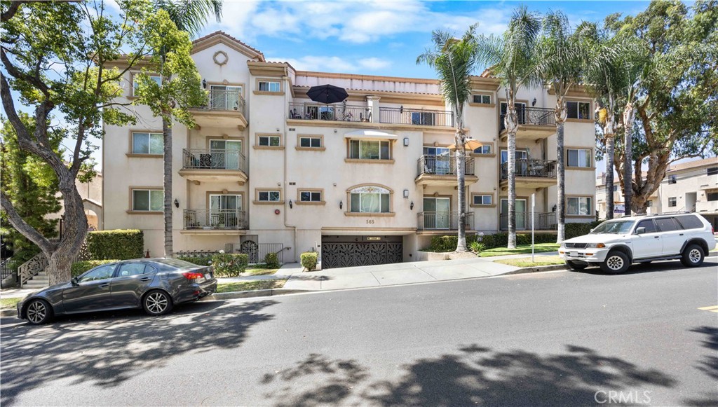 Welcome to your stylish retreat in the heart of Burbank! This spacious, 1,317 sq.ft, condo—built in 2004 offers the perfect blend of modern elegance and comfort. Featuring 2 bedrooms, each with its own full bathroom and closet, this design ensures privacy and convenience for every resident. Open concept living and dining area, a sleek remodeled kitchen with contemporary cabinetry and granite countertops and stainless-steel appliances, plus in-unit laundry for ultimate ease. 2-car garage. Conveniently located near shops, restaurants, and entertainment —with easy access to the 5 Freeway.