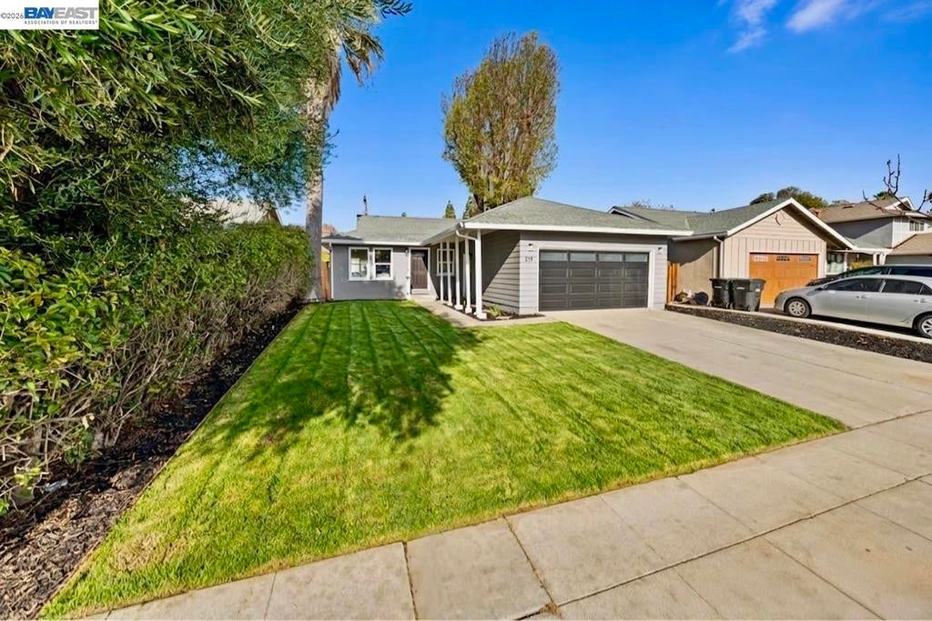 219 Omira Dr Dr, San Jose CA 95123