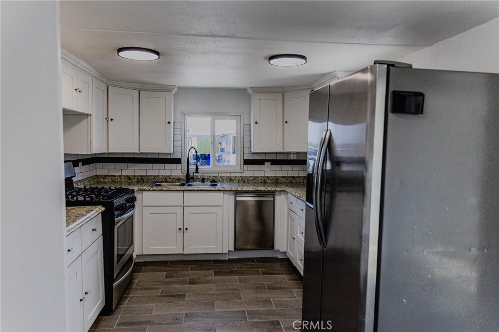 2260 W Rialto W 14