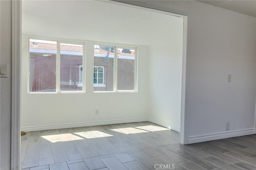 2260 W Rialto W 14