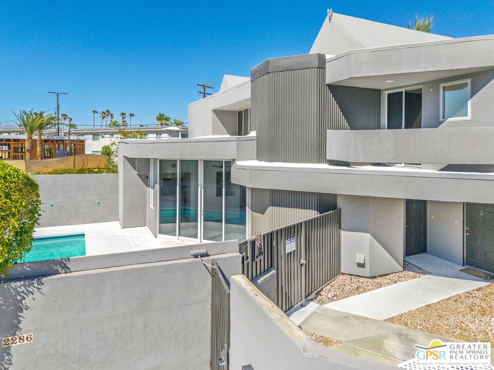 2286 N Junipero Avenue