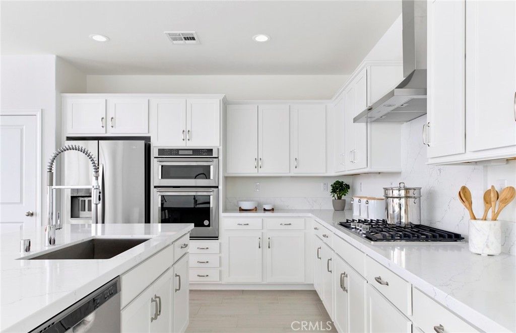 Photo of 745 Spyglass Court, Perris, CA 92571 (MLS # IV26021562)