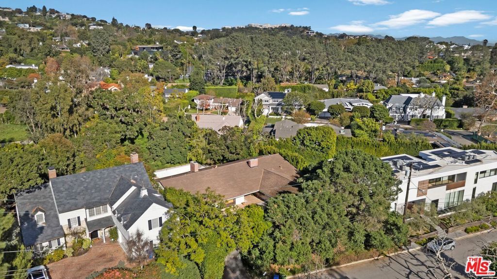 Photo of 12637 Homewood Way, Los Angeles, CA 90049 (MLS # 26642611)