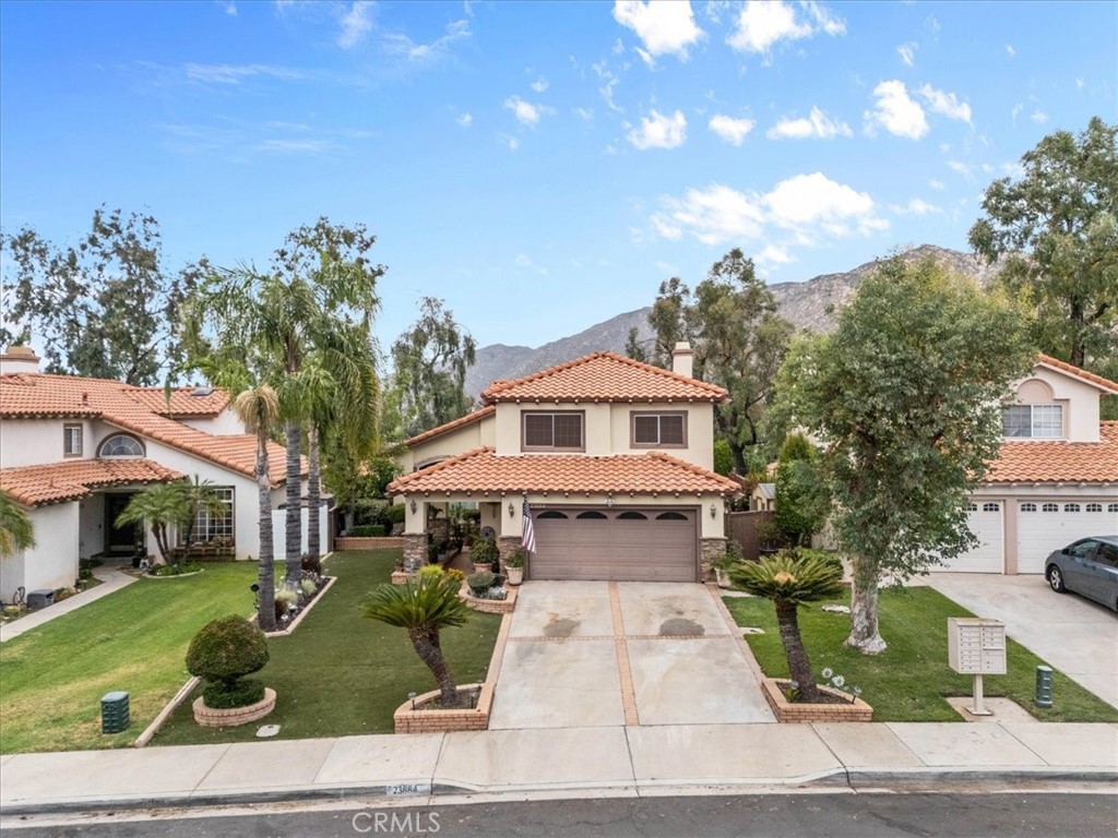 Welcome to your dream home in the highly sought after Sunnymead Ranch community! This spacious 4 bedroom, 3 bathroom home offers the perfect blend of comfort, function, and style. With one bedroom and a full bath conveniently located downstairs, it's ideal for guests or multigenerational living.
Step into the beautifully remodeled kitchen updated less than a year ago featuring an open layout that flows seamlessly into the cozy family room with a fireplace. You'll also enjoy a separate living room, formal dining room, and a versatile upstairs loft perfect for a home office, media room, or play area.
The primary suite is a true retreat, complete with a private balcony offering scenic views. This home also features a whole house attic fan and temperature control system for added comfort and energy efficiency. Outdoor amenities include a natural gas BBQ, a 220 subfeed panel for a spa, and gas/electric lines ready for your personal setup.
Bonus features include all the incredible amenities Sunnymead Ranch has to offer including a lake, clubhouse, tennis courts, gym, playground, and year round community events.
Don’t miss the opportunity to live in one of Moreno Valley’s most desirable neighborhoods schedule your tour today!