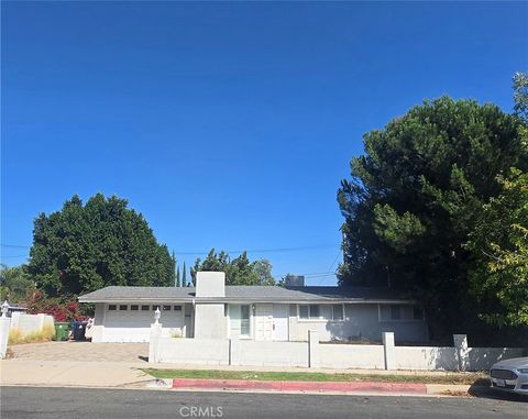 12182 Bradford Los Angeles CA 91344