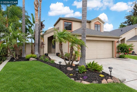 Photo of 500 Mockingbird Ln LN, Oakley, CA 94561 (MLS # 41149647)