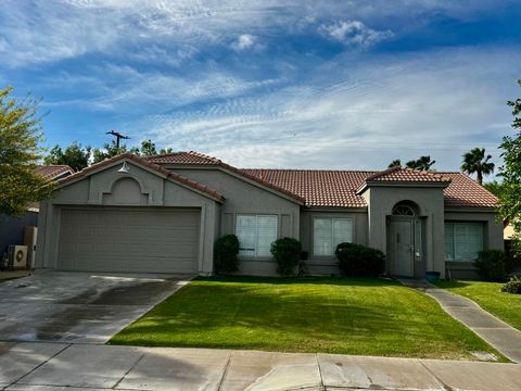 Photo of 77729 Edinborough Street, Palm Desert, CA 92211 (MLS # 219146039DA)