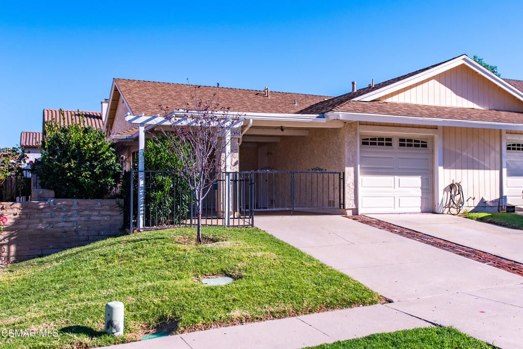 Photo of 1995 E Covington Avenue, Simi Valley, CA 93065 (MLS # 226000708)