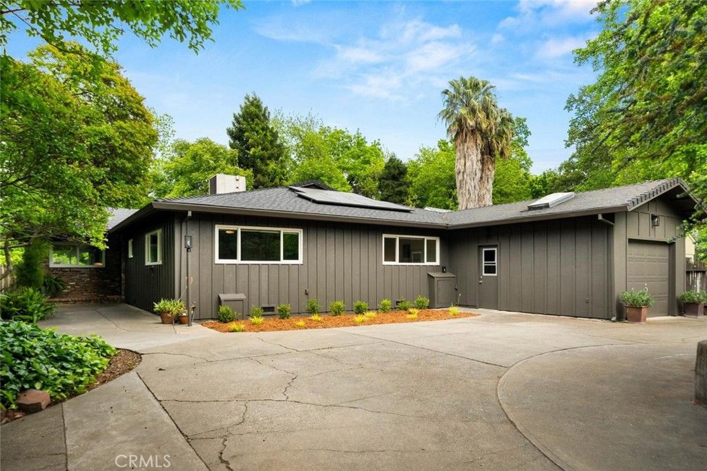 Photo of 646 Sheridan Ave, Chico, CA 95926 (MLS # SN26080364)