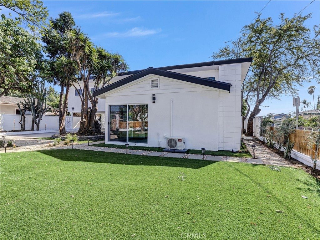 121 Beach Street