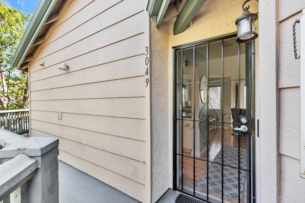 3049 Golden Oak Way