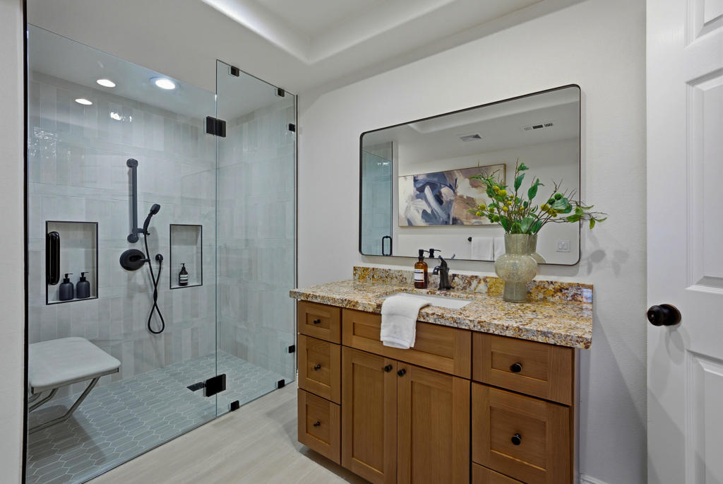 Avondale Country Clu - Residential