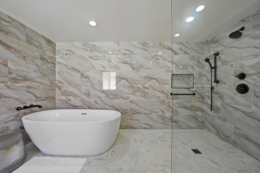 Avondale Country Clu - Residential