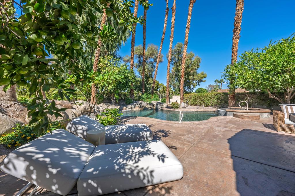 Avondale Country Clu - Residential