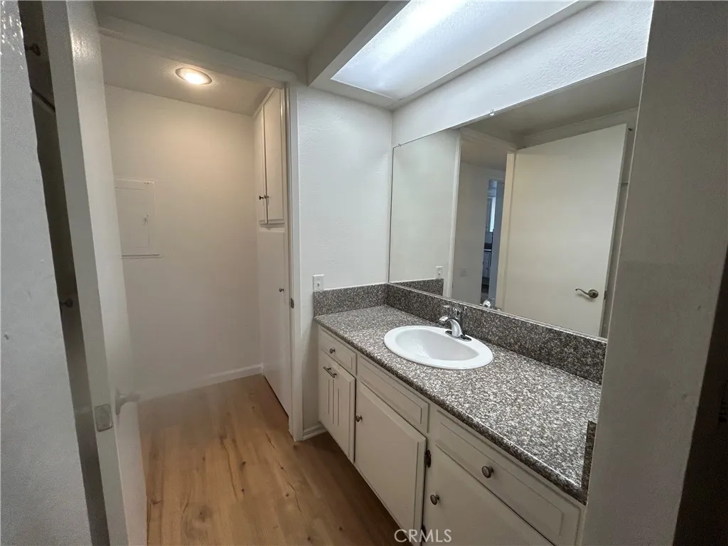 Laguna Woods, California 92637, United States, 1 Bedroom Bedrooms, ,1 BathroomBathrooms,Residential,Contingent,155208