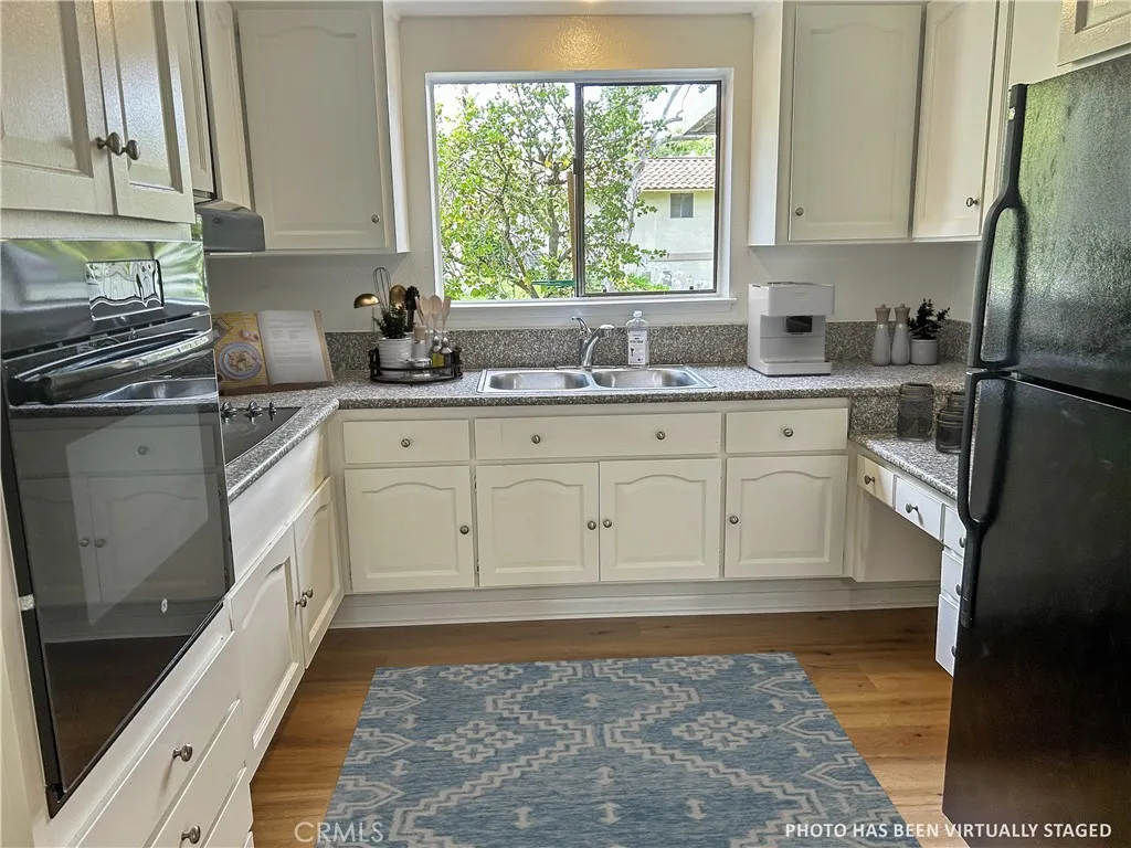 Laguna Woods, California 92637, United States, 1 Bedroom Bedrooms, ,1 BathroomBathrooms,Residential,Contingent,155208