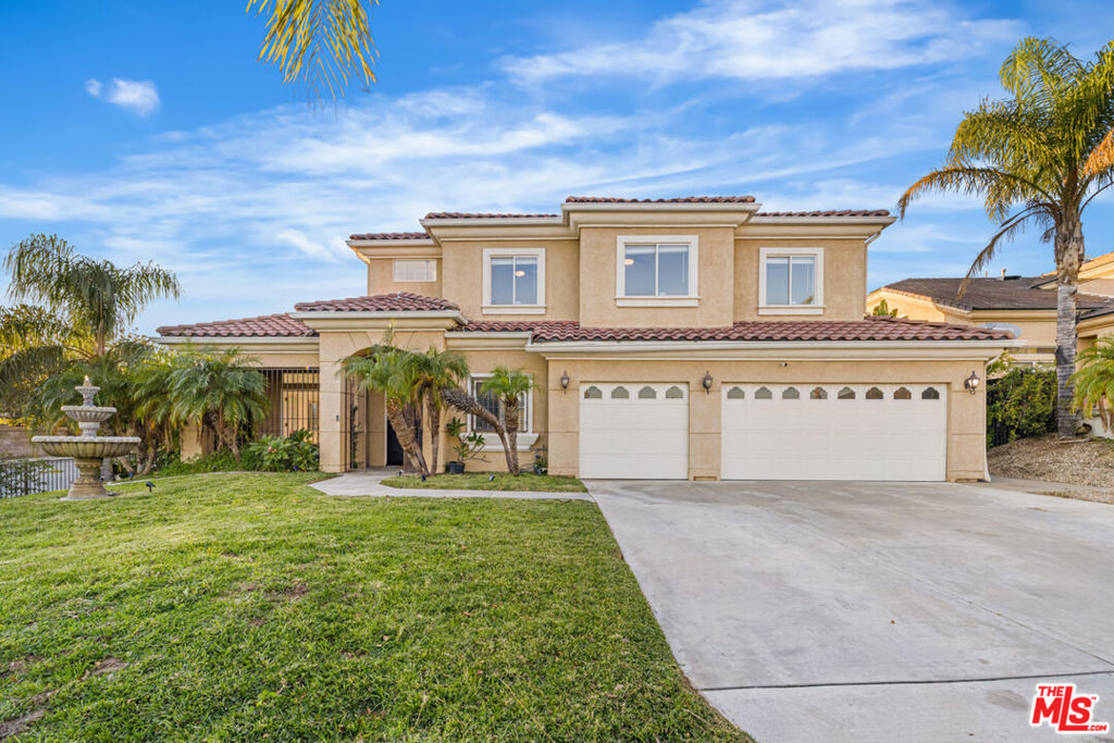 6758 Ridgeline Avenue