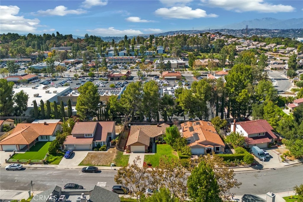 1123 Cleghorn
