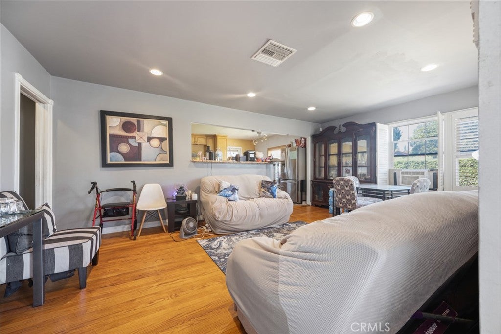 191 S San Gabriel