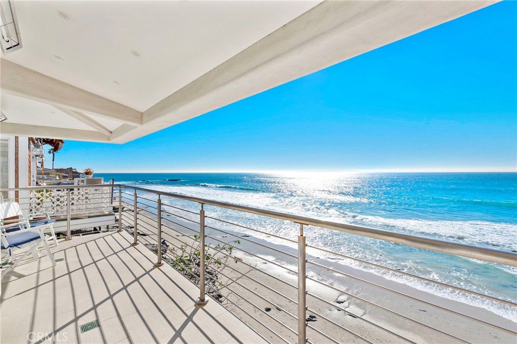 Photo of 1051 Gaviota Drive, Laguna Beach, CA 92651 (MLS # LG25027904)