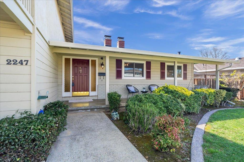 2247 Constitution Drive