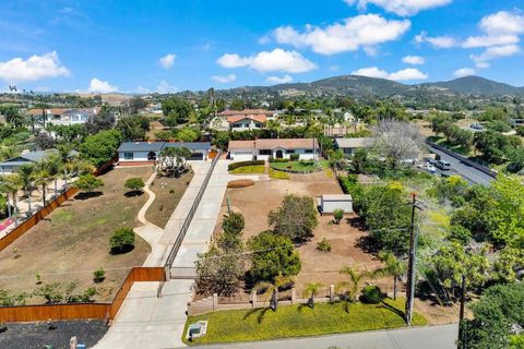2185 Hawley Drive Vista CA 92084