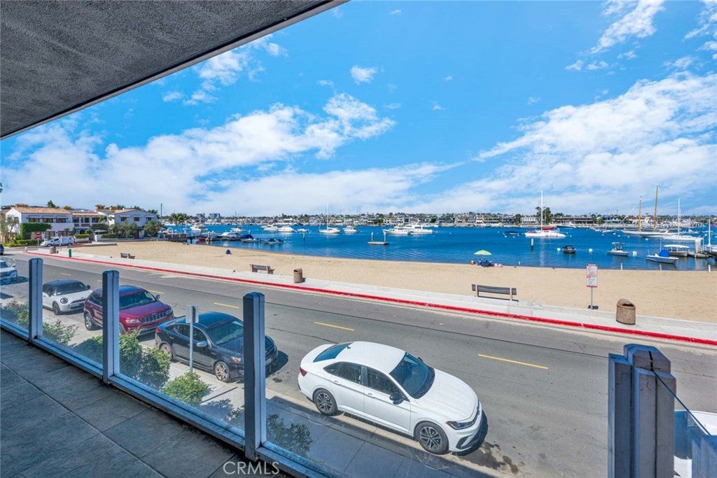 915 W Bay Avenue, Newport Beach CA 92661 - Photo 39