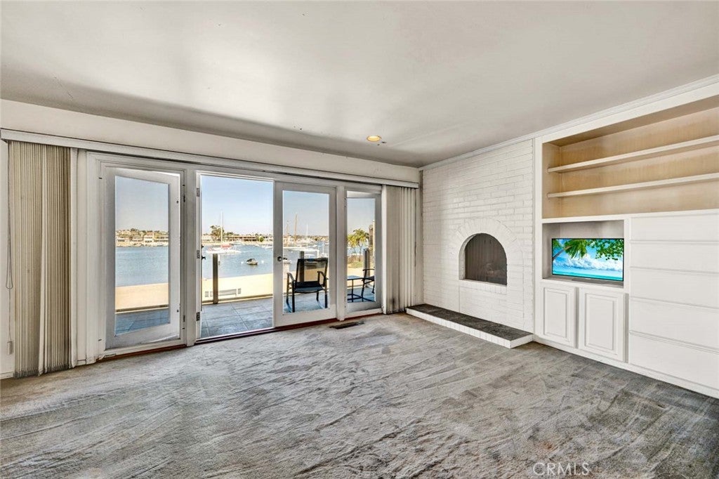 915 W Bay Avenue, Newport Beach CA 92661 - Photo 31
