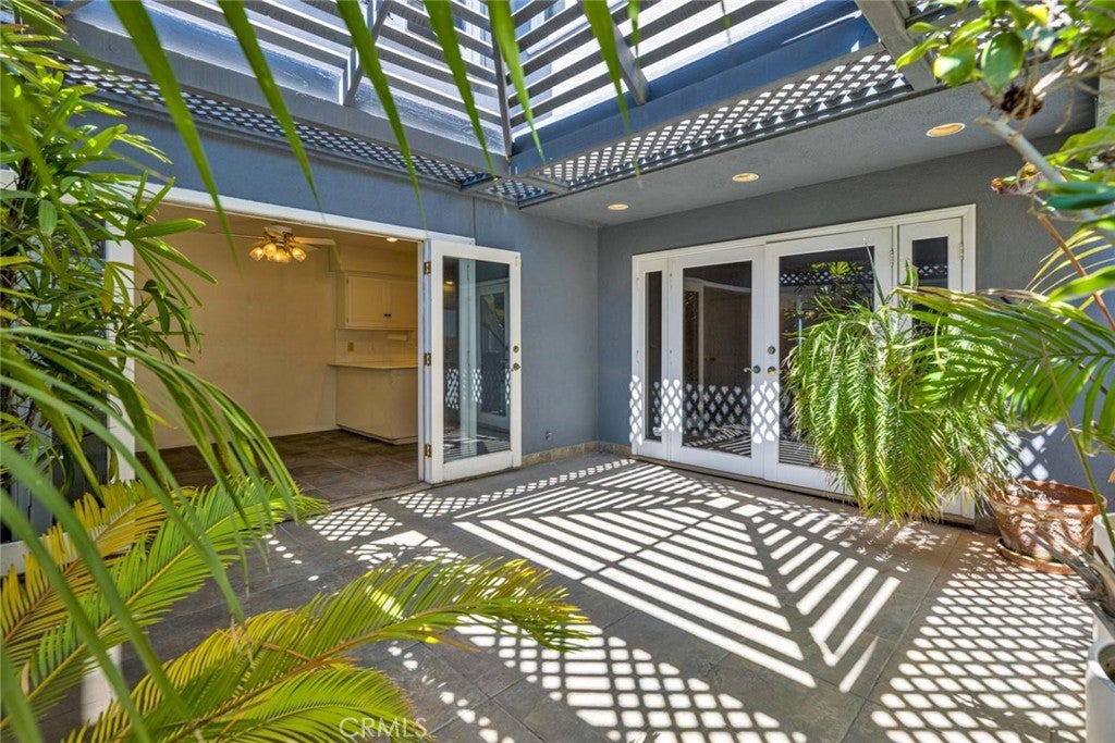 915 W Bay Avenue, Newport Beach CA 92661 - Photo 26