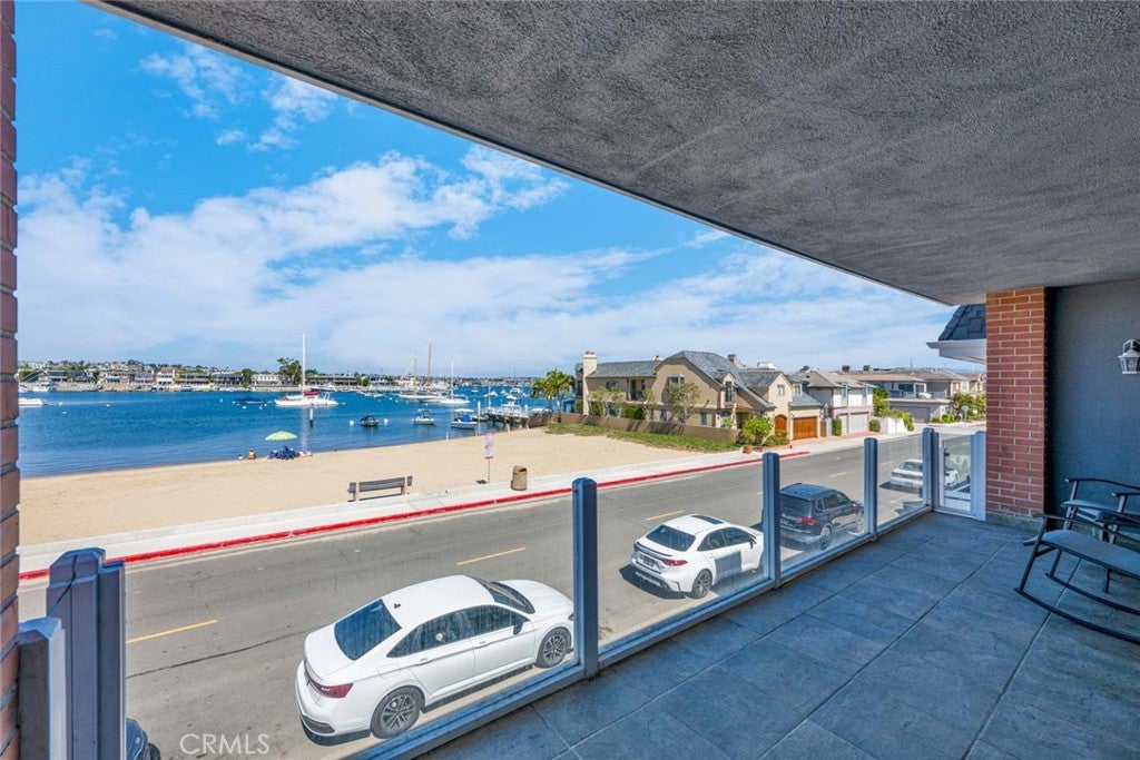 915 W Bay Avenue, Newport Beach CA 92661 - Photo 43