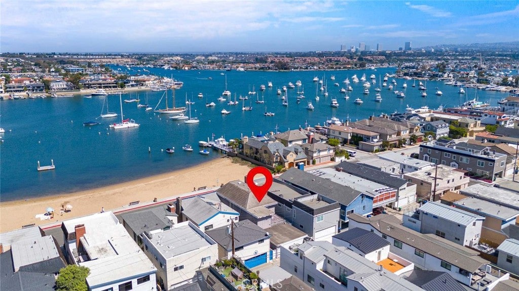 915 W Bay Avenue, Newport Beach CA 92661 - Photo 58
