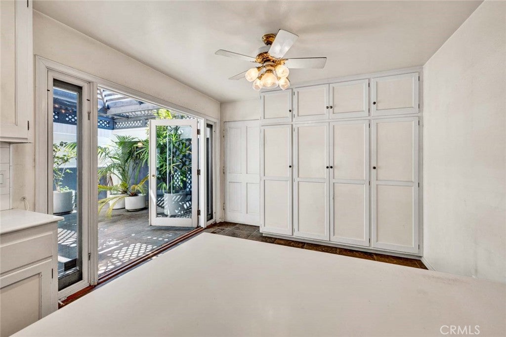 915 W Bay Avenue, Newport Beach CA 92661 - Photo 22